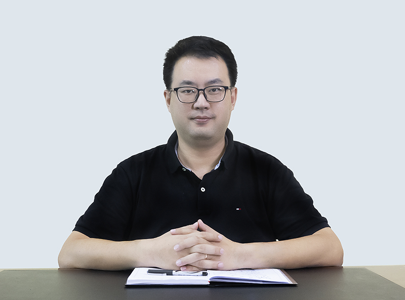 李春鹏